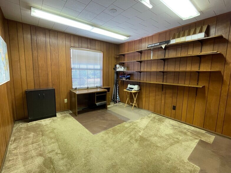 More Photos Of 1925 S Main St, Bloomington Rehabilitation Center For Sale