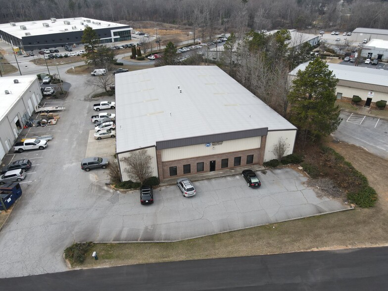 Primary Photo Of 15 Distribution Ct, Greer Light Manufacturing For Sale