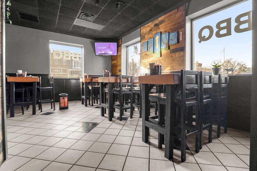 More Photos Of 107 S Main St, Almont Restaurant For Lease