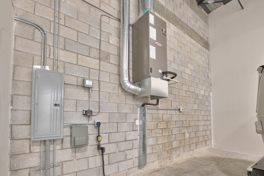 More Photos Of 0 SE Federal Hwy, Hobe Sound Warehouse For Sale