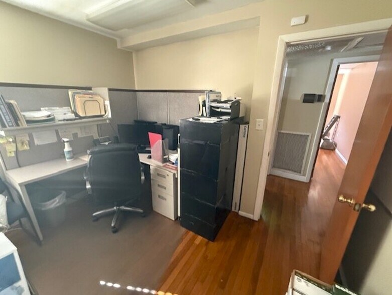 More Photos Of 1600 E Amelia St, Orlando Medical For Lease