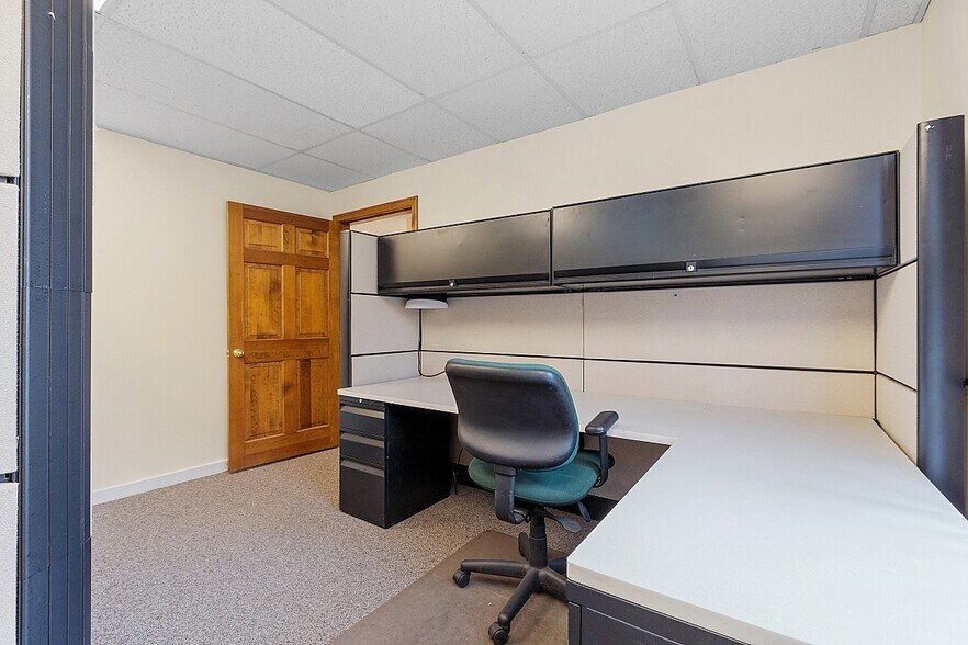 More Photos Of 233 Ayer Rd, Harvard Medical For Lease