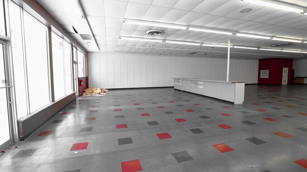 Primary Photo Of 1131 W Alexis Rd, Toledo Freestanding For Sale