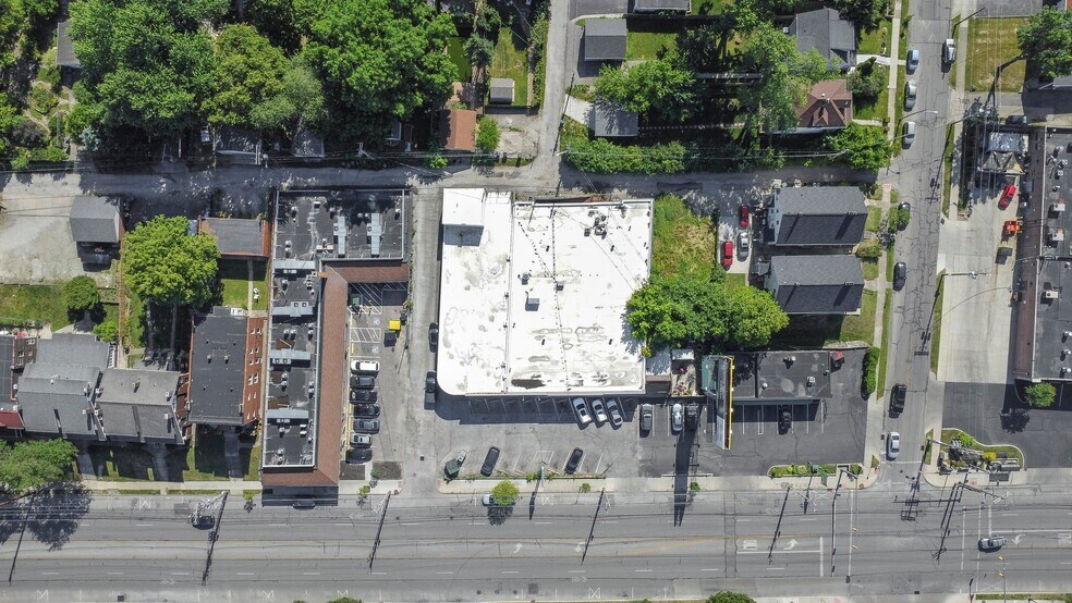 More Photos Of 2840-2848 N High St, Columbus General Retail For Sale