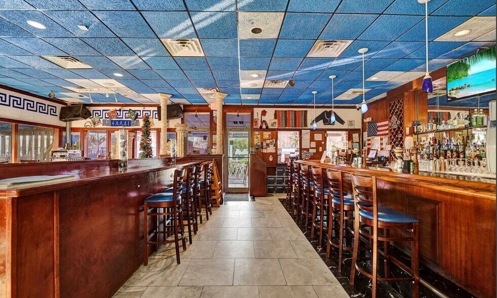 More Photos Of 3445 Griffin Rd, Fort Lauderdale Restaurant For Sale