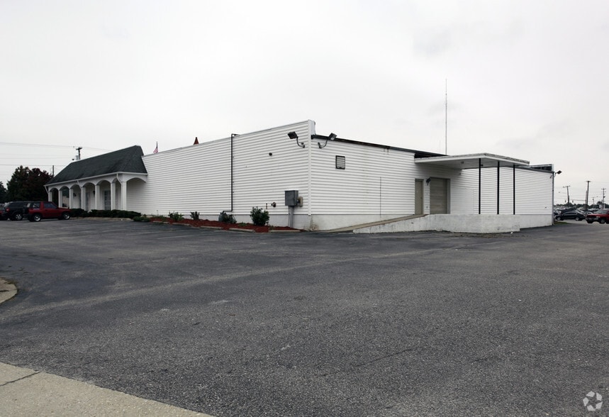 More Photos Of 3641 Sycamore Dairy Rd, Fayetteville Freestanding For Lease