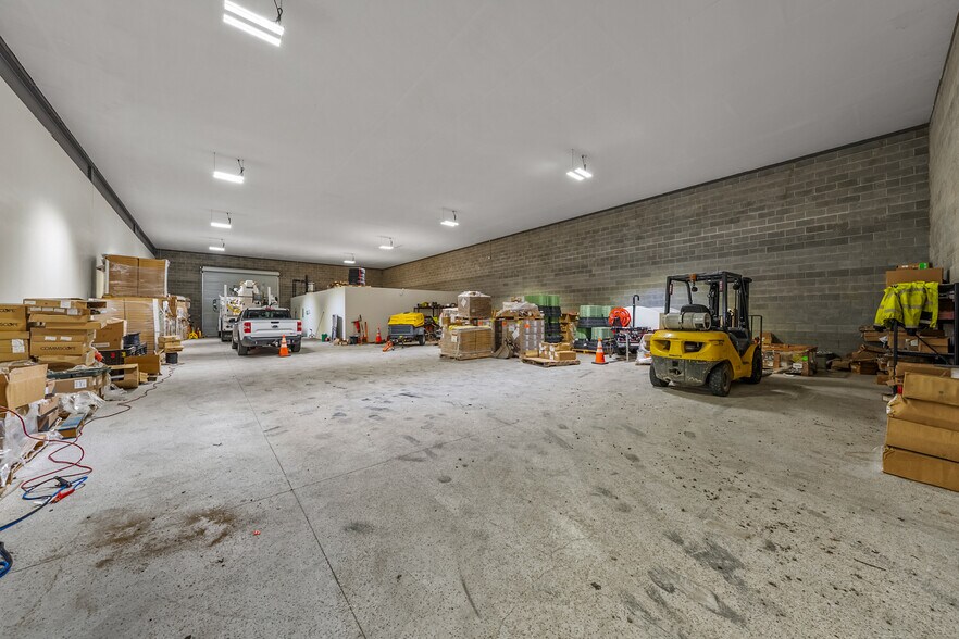 More Photos Of 1918 Bobcat Way, White City Warehouse For Sale
