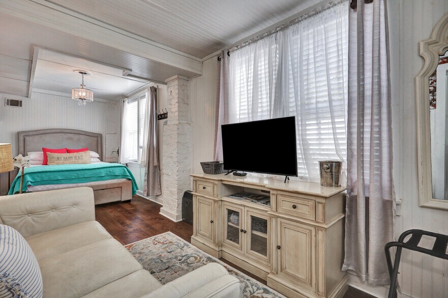 More Photos Of 24 Van Horne Ave, Tybee Island Hospitality For Sale