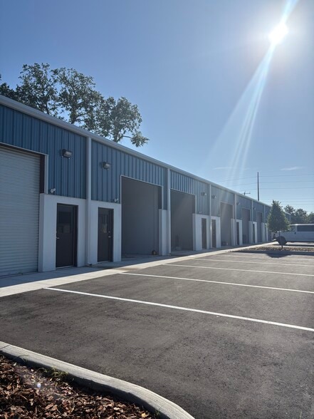 More Photos Of 14050 N Florida Ave, Tampa Unknown For Lease