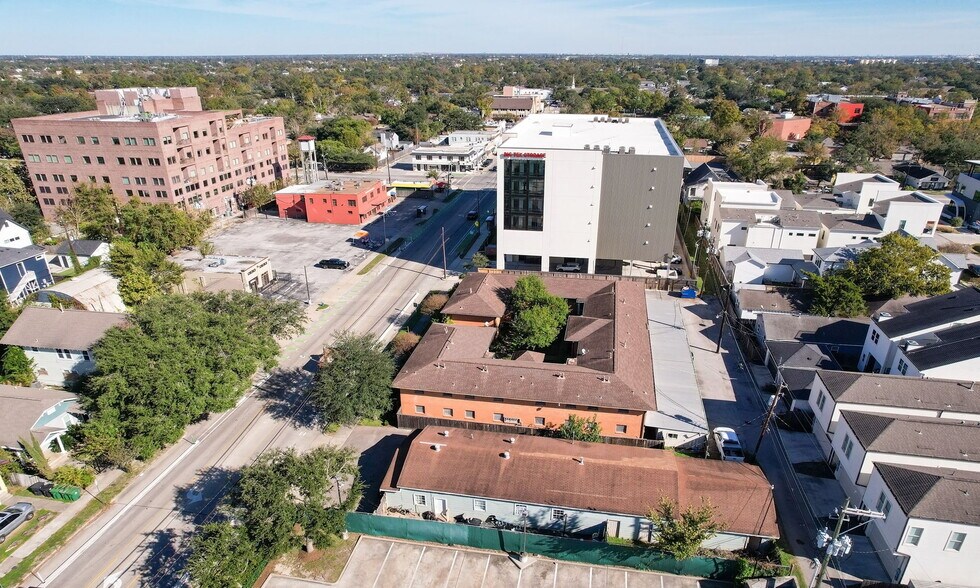 More Photos Of 714-724 E 11th St, Houston Apartments For Sale