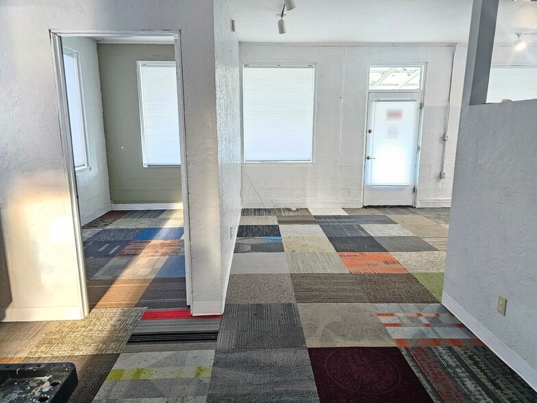 More Photos Of 21298 Calistoga rd, Middletown Storefront Retail Residential For Sale