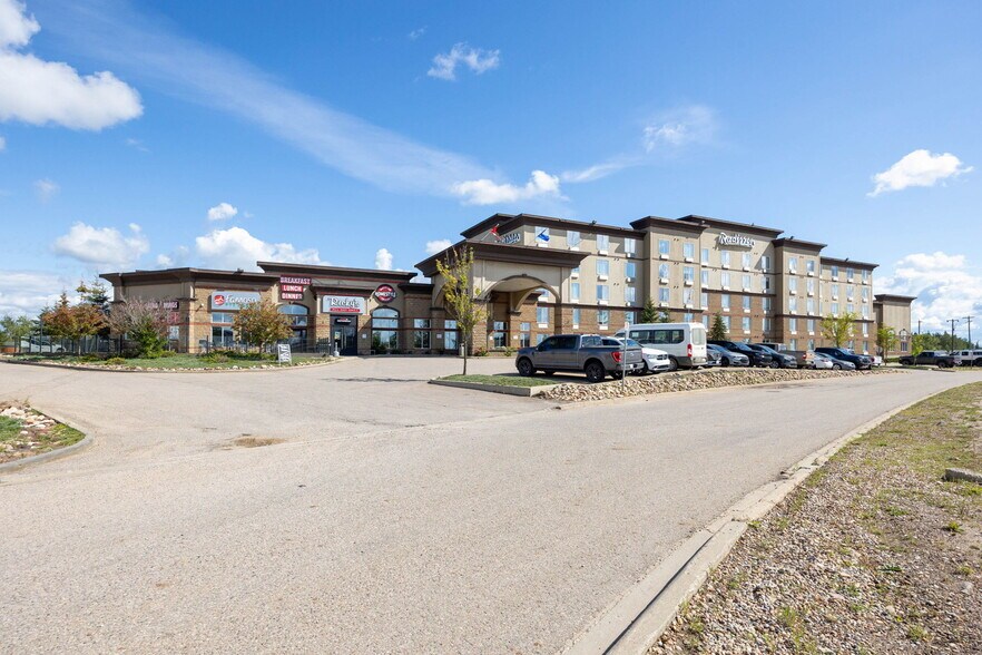 More Photos Of 435 Gregoire Dr, Fort McMurray Hotel For Lease