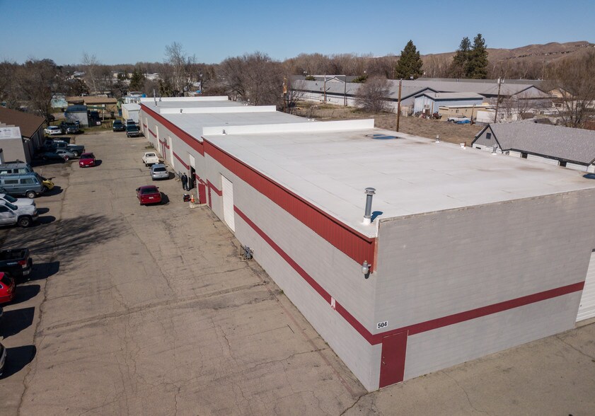 Primary Photo Of 504 E 43rd St, Garden City Warehouse For Lease