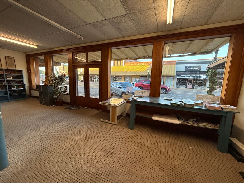 More Photos Of 112 Quitman St, Pittsburg General Retail For Sale