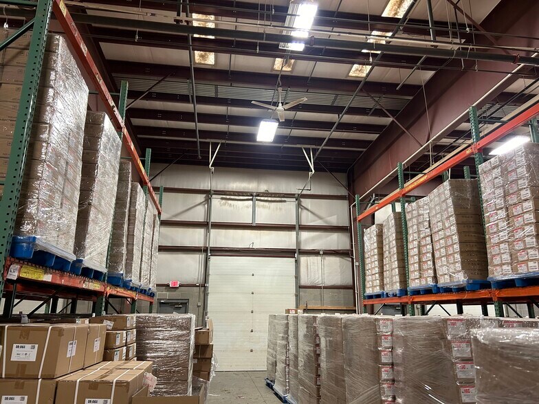 More Photos Of 804-820 Port Centre Pky, Portsmouth Light Manufacturing For Lease