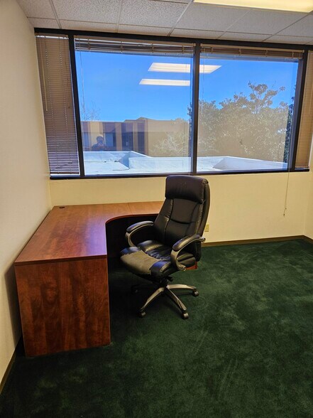 More Photos Of 5510 Skylane Blvd, Santa Rosa Office For Lease