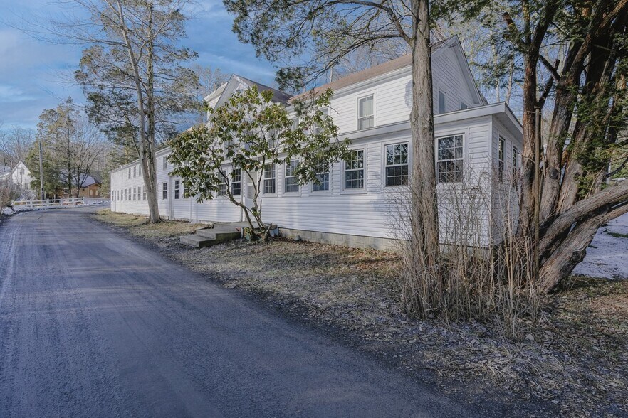 More Photos Of 9 Solway Rd, Saugerties Specialty For Sale