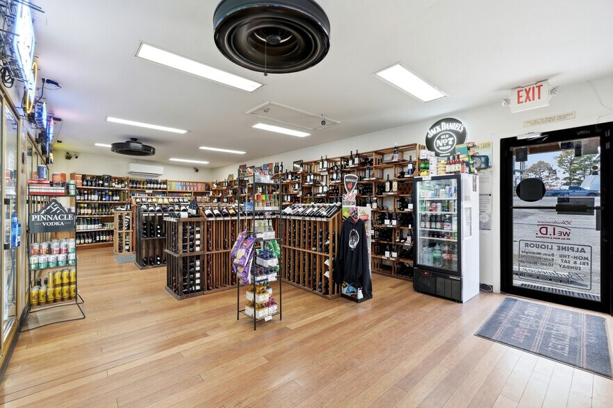 More Photos Of , Eureka Springs Unknown For Sale