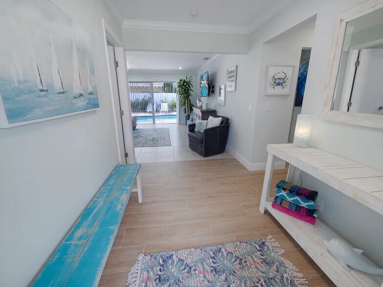 More Photos Of 101 Sandal Ln, Palm Beach Shores Apartments For Sale