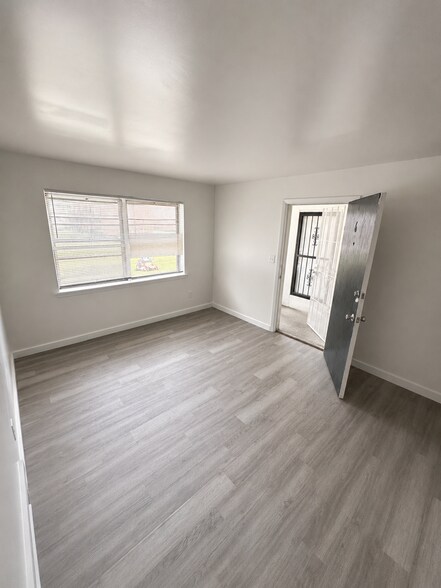 More Photos Of 3989 N Watkins St, Memphis Apartments For Sale