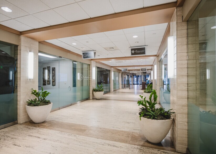 More Photos Of 701 Poydras St, New Orleans Office For Lease