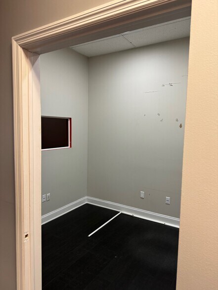 More Photos Of 11 Outwater Ln, Garfield General Retail For Sale