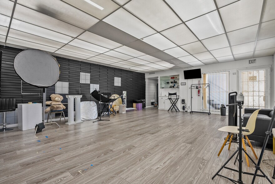 More Photos Of 13663 Prairie Ave, Hawthorne Office For Sale