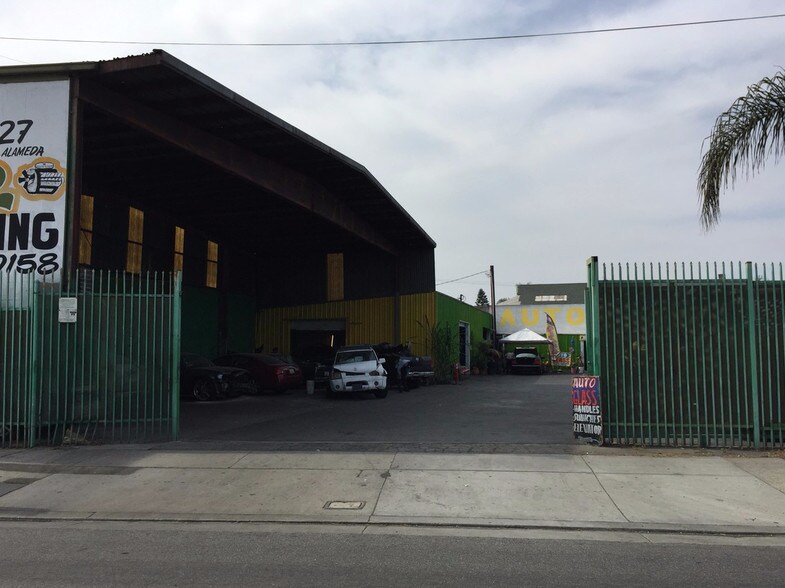 More Photos Of 9527 S Alameda St, Los Angeles Land For Sale