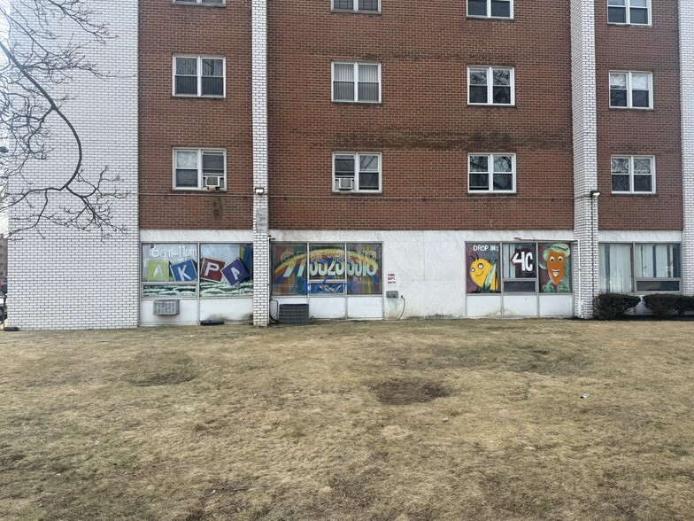 More Photos Of 39 E 39th St, Paterson Apartments For Sale