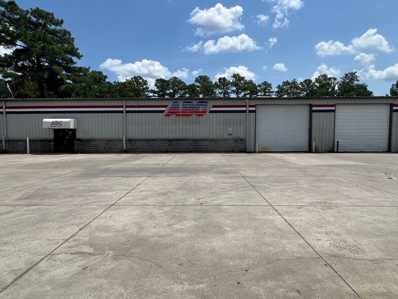 Primary Photo Of 3961 Wesley St, Myrtle Beach Unknown For Lease