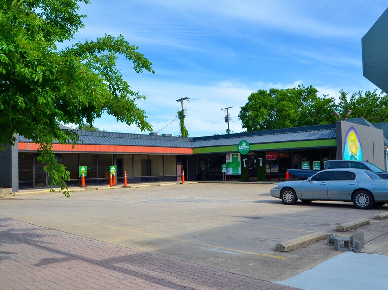 Primary Photo Of 1411 W Magnolia Ave, Fort Worth Restaurant For Lease