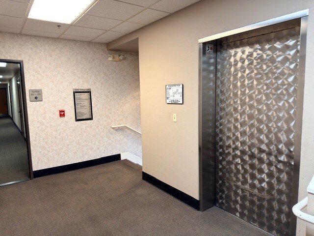 More Photos Of 5500 Telegraph Rd, Ventura Medical For Lease