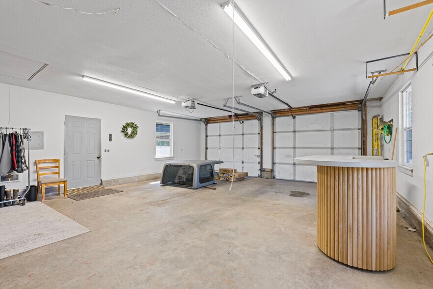 More Photos Of 154 Devereese Rd, Chehalis Flex For Sale