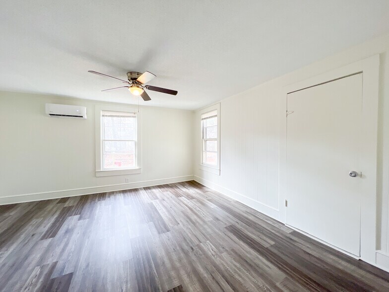 More Photos Of , Spartanburg Unknown For Sale