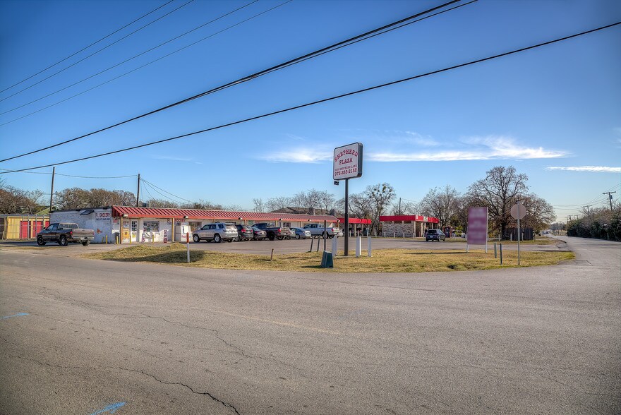 More Photos Of 3300 Shepherd Ln, Balch Springs Freestanding For Sale