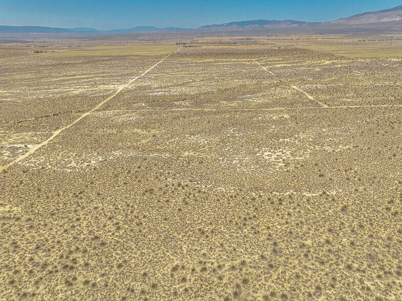 More Photos Of Favorito, Rosamond Land For Sale