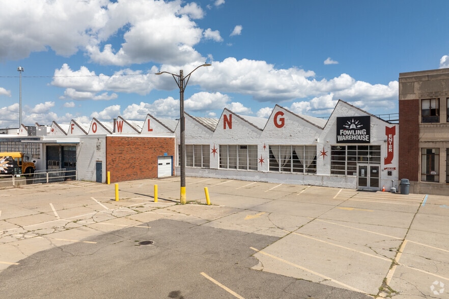 More Photos Of 3901 Christopher St, Hamtramck Manufacturing For Lease