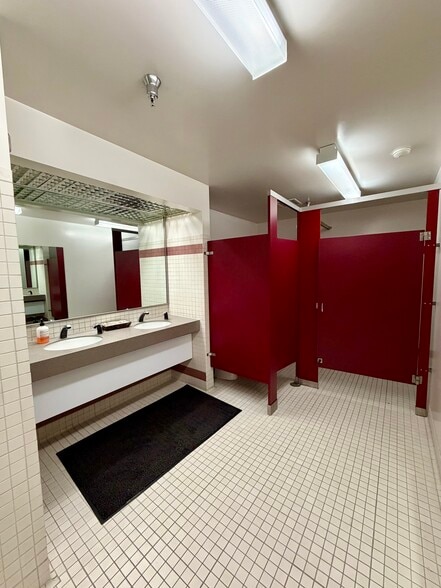 More Photos Of 1370 India St, San Diego Loft Creative Space For Lease