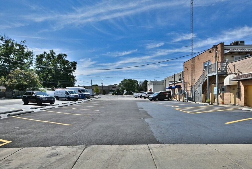 More Photos Of 329 N Addison Rd, Addison Storefront For Sale