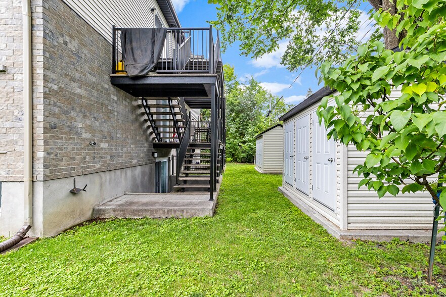 More Photos Of 1603-1607 Rue Godin, Longueuil Apartments For Sale