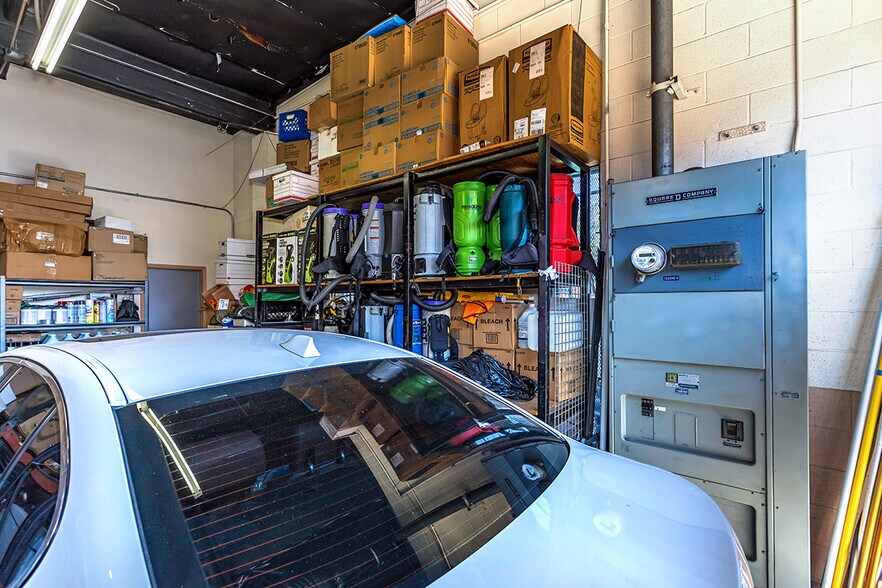 More Photos Of 12561-12563 Persing Dr, Whittier Showroom For Sale