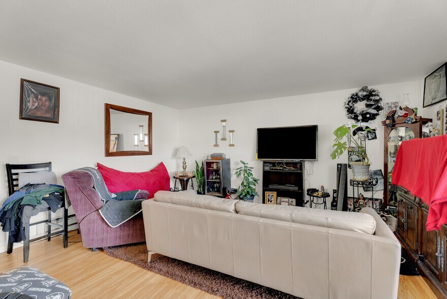 More Photos Of 4140 Fran Way, Richmond Apartments For Sale