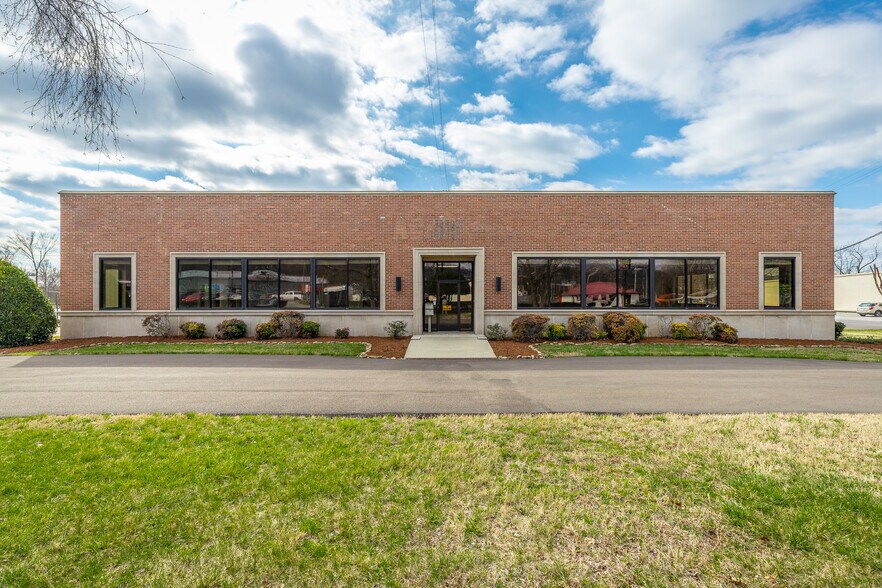 More Photos Of 4301 Rossville Blvd, Chattanooga Service For Lease