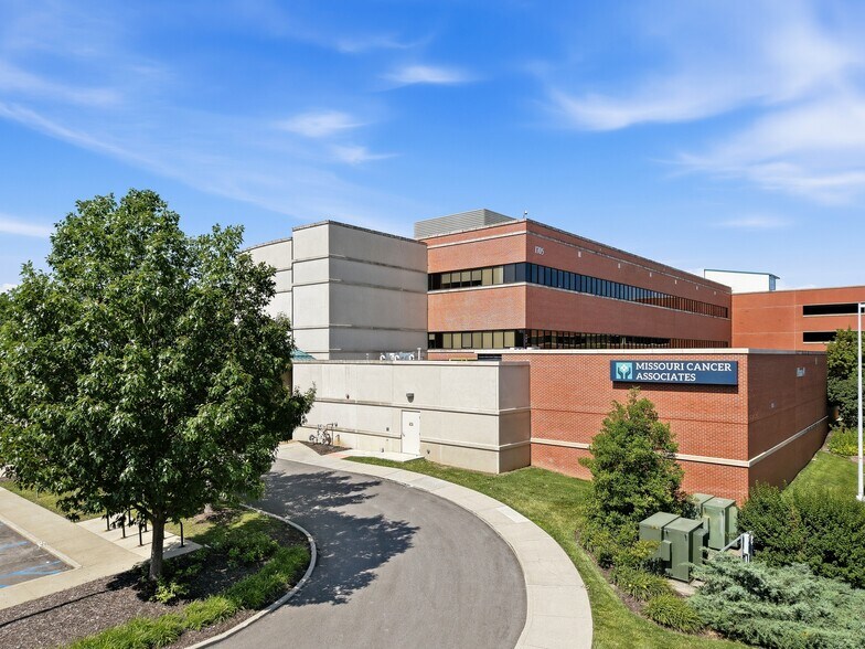 More Photos Of 1705 E Broadway, Columbia Medical For Lease