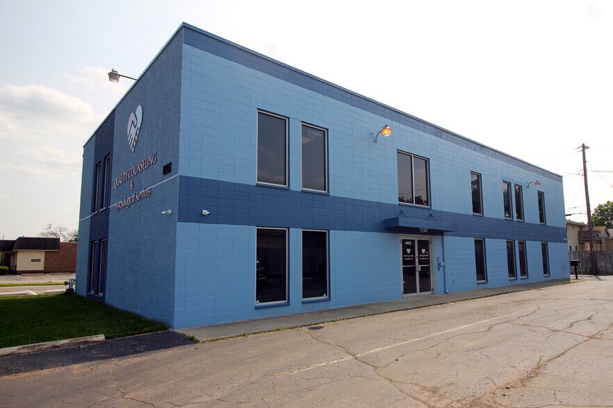 More Photos Of 4006 N Keystone Ave, Indianapolis Medical For Sale