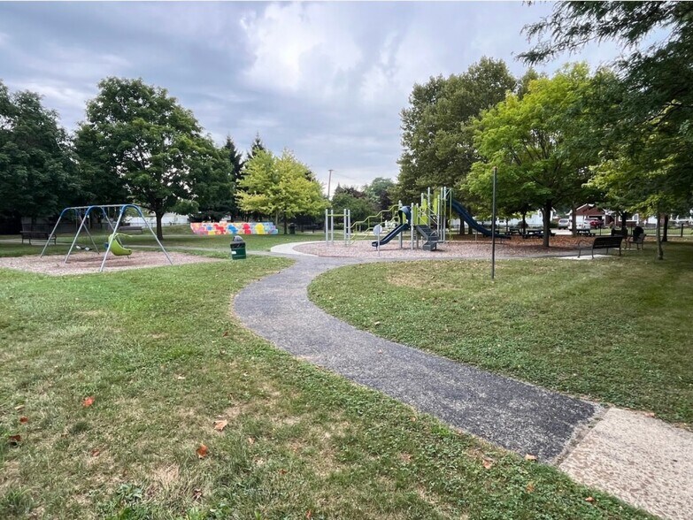 More Photos Of 312 Harrison St, Monroe Religious Facility For Lease