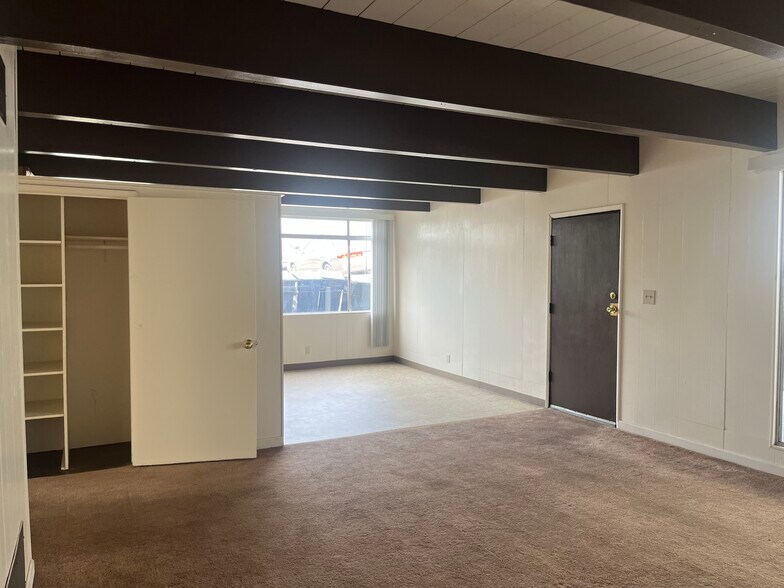 More Photos Of 3585 66th Ave, Oakland Apartments For Sale