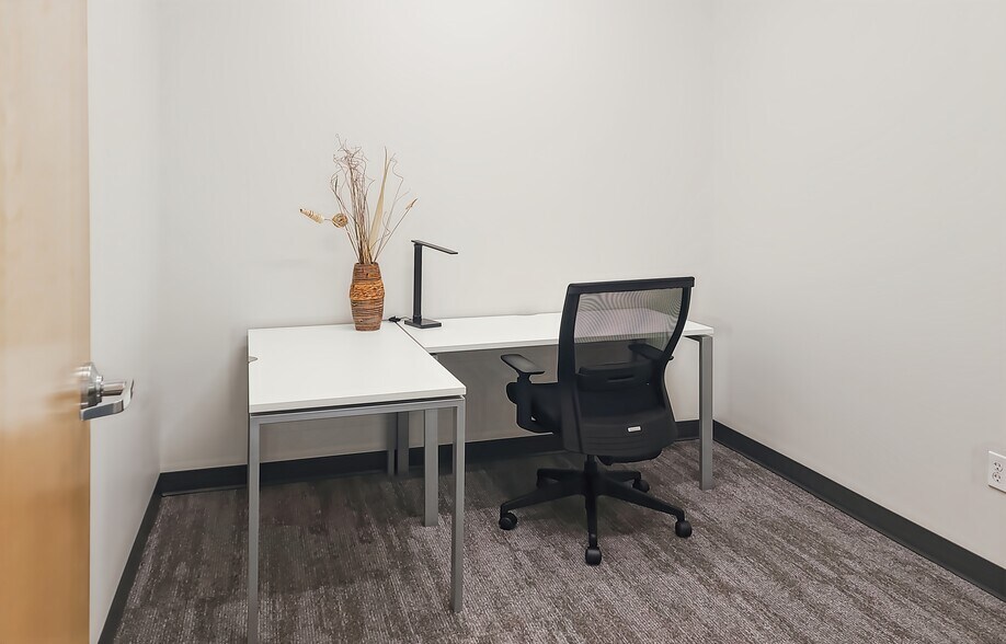 More Photos Of 12709 E Mirabeau Pky, Spokane Valley Coworking Space