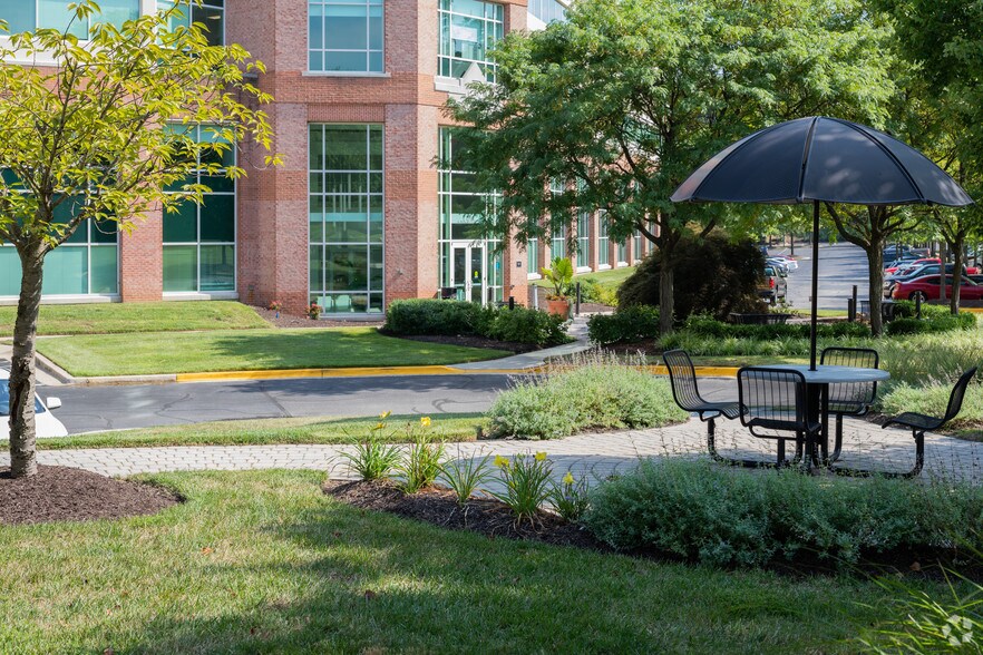 More Photos Of 1302 Concourse Dr, Linthicum Unknown For Lease