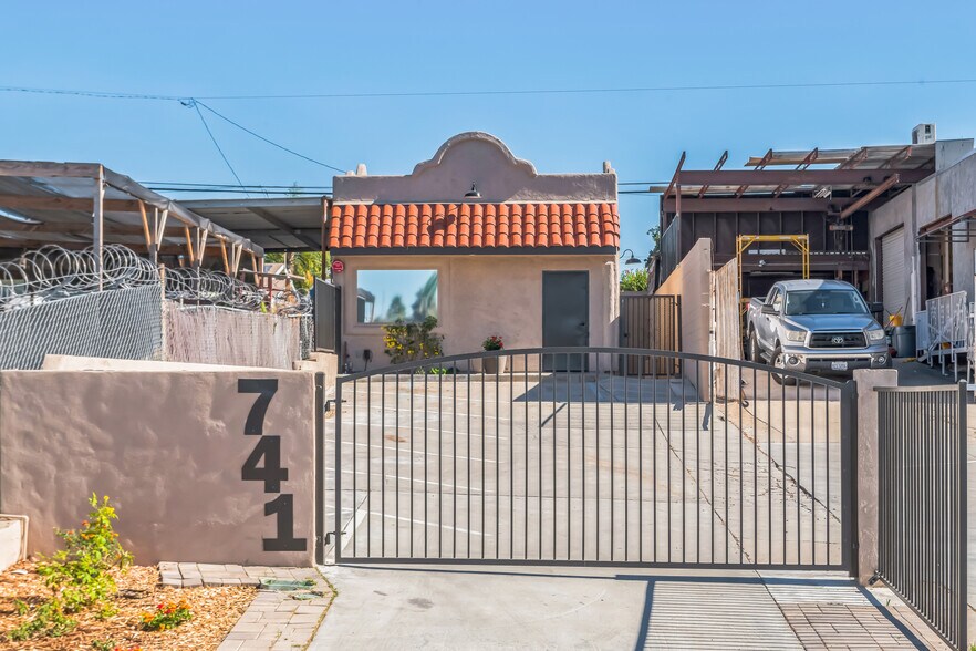 More Photos Of 741 Grand Ave, Spring Valley Contractor Storage Yard For Sale